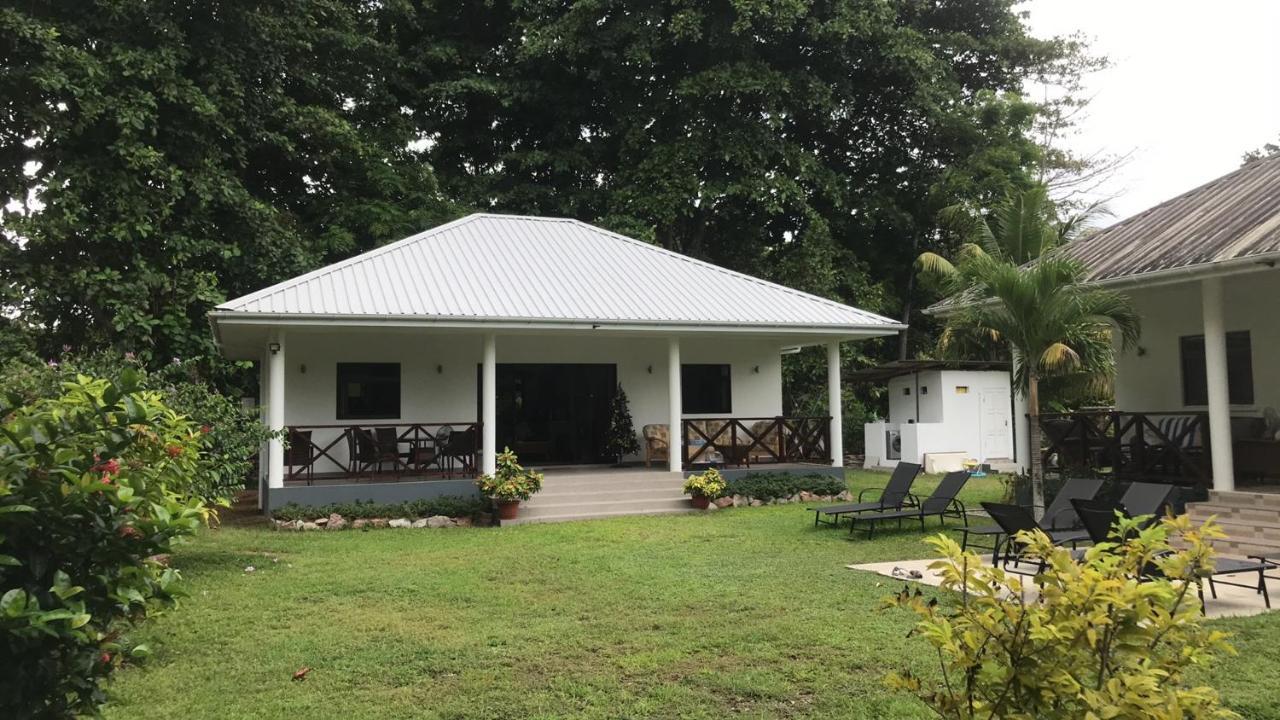 Villa Laure Grand Anse  Exteriör bild
